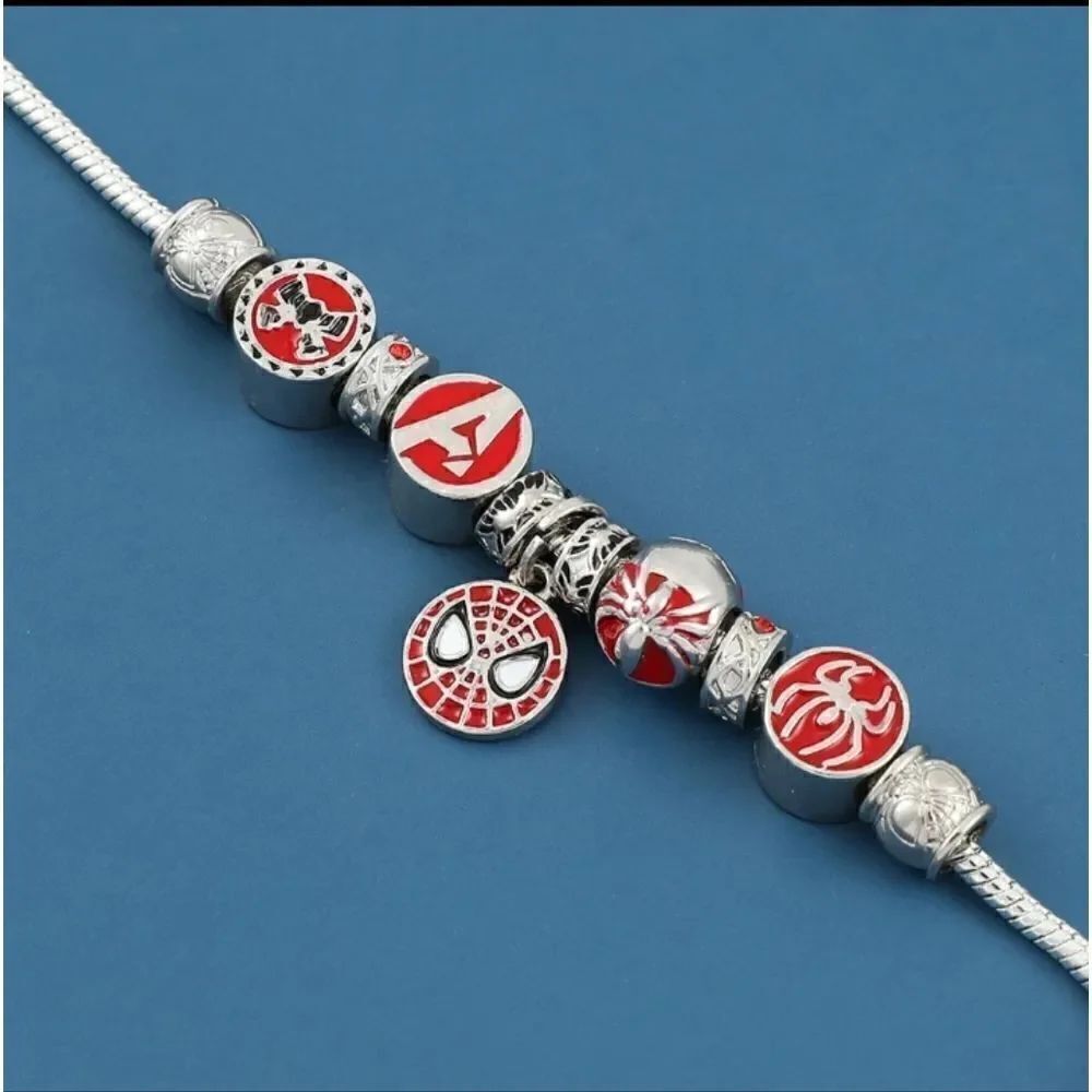 Spiderman Hot Charm Bracelet - Picture 2 of 4
